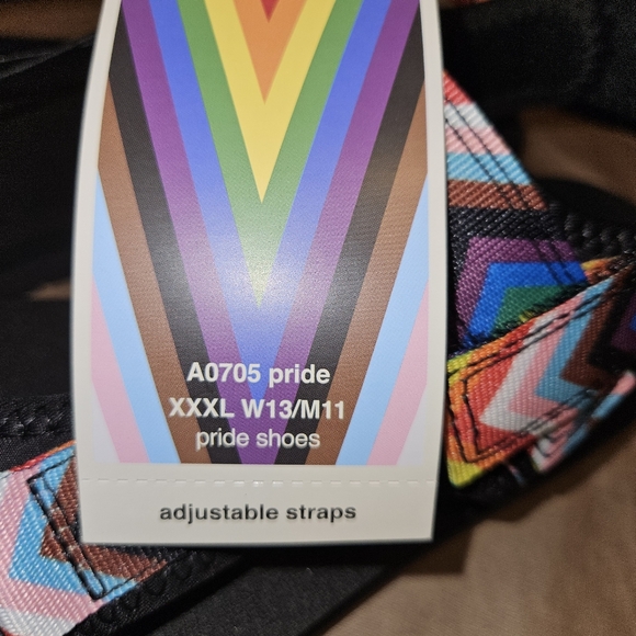 Target Pride Collections Unisex Adventure Sandals, women 13 men 12 - Picture 4 of 6